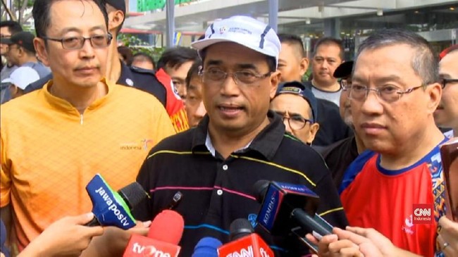 Menteri Perhubungan Budi Karya Sumadi menyatakan sanksi pemerintah terhadap Boeing hanya bisa terbatas pada larangan terbang Boeing 737 Max 8, tak lebih. 
