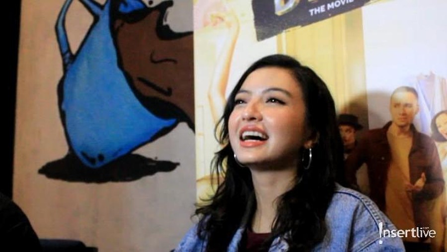 Fakta mengejutkan terungkap dari aktris cantik Raline Shah. Ia ternyata pernah salah masuk ke kamar mandi cowok.