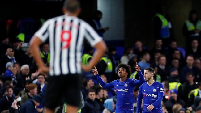 Chelsea berhasil mengamankan tiga poin kandang usai mengalahkan Newcastle 2-1 dalam lanjutan Liga Inggris di Stamford Bridge, Sabtu (12/1) waktu setempat.