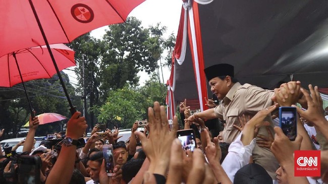 Instruksi ini diberikan lantaran Prabowo menilai TPS merupakan tempat krusial yang harus benar-benar dijaga.