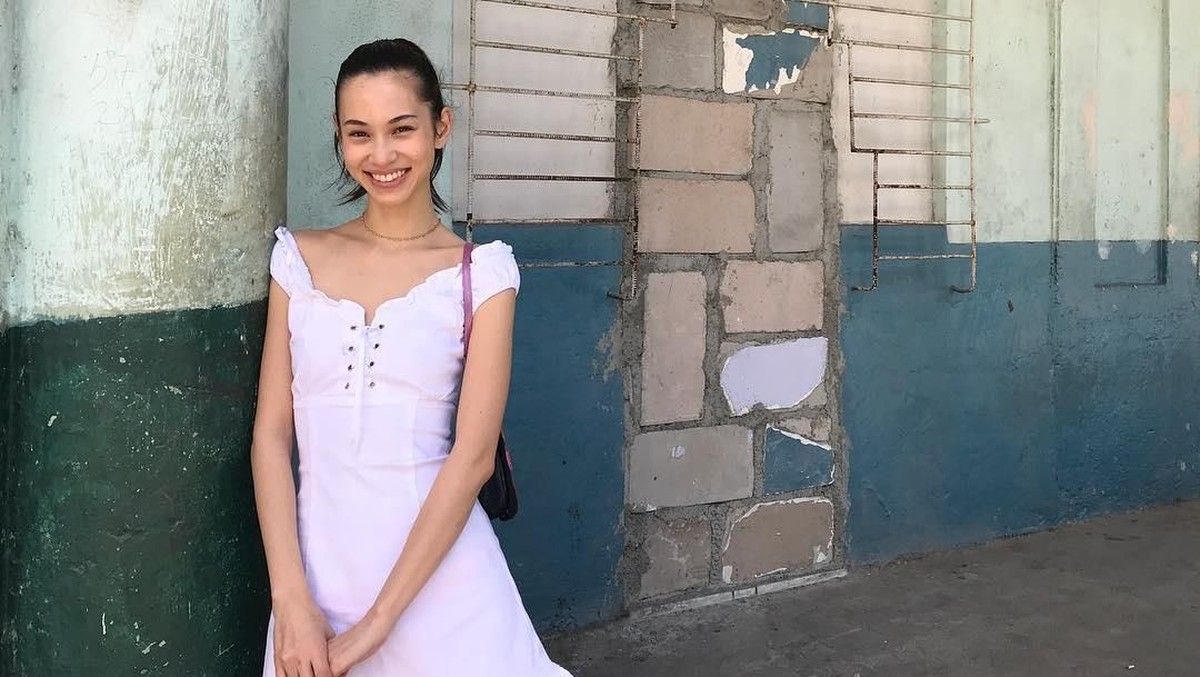 Harry Style dikabarkan tengah menjalin kedekatan dengan model asal Jepang&comma; Kiko Mizuhara&comma; yang tidak lain mantan G-Dragon&period; Yuk&comma; simak lima fakta seputar Kiko&period;