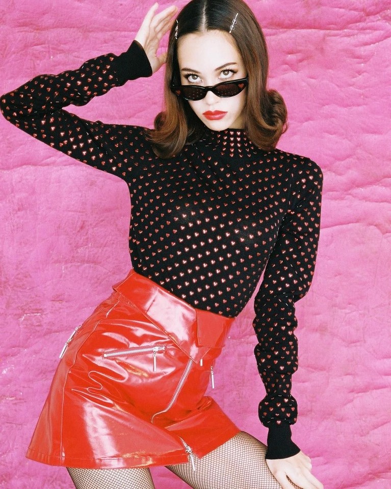 6 Fakta Kiko Mizuhara, Mantan GD yang Dekati Harry Styles Harry Style dikabarkan tengah menjalin kedekatan dengan model asal Jepang, Kiko Mizuhara, yang tidak lain mantan G-Dragon. Yuk, simak lima fakta seputar Kiko.