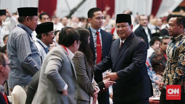 Prabowo dinilai melanggar aturan KPU soal kampanye di televisi karena menyampaikan visi misi di televisi sebelum jadwal yang diatur KPU.