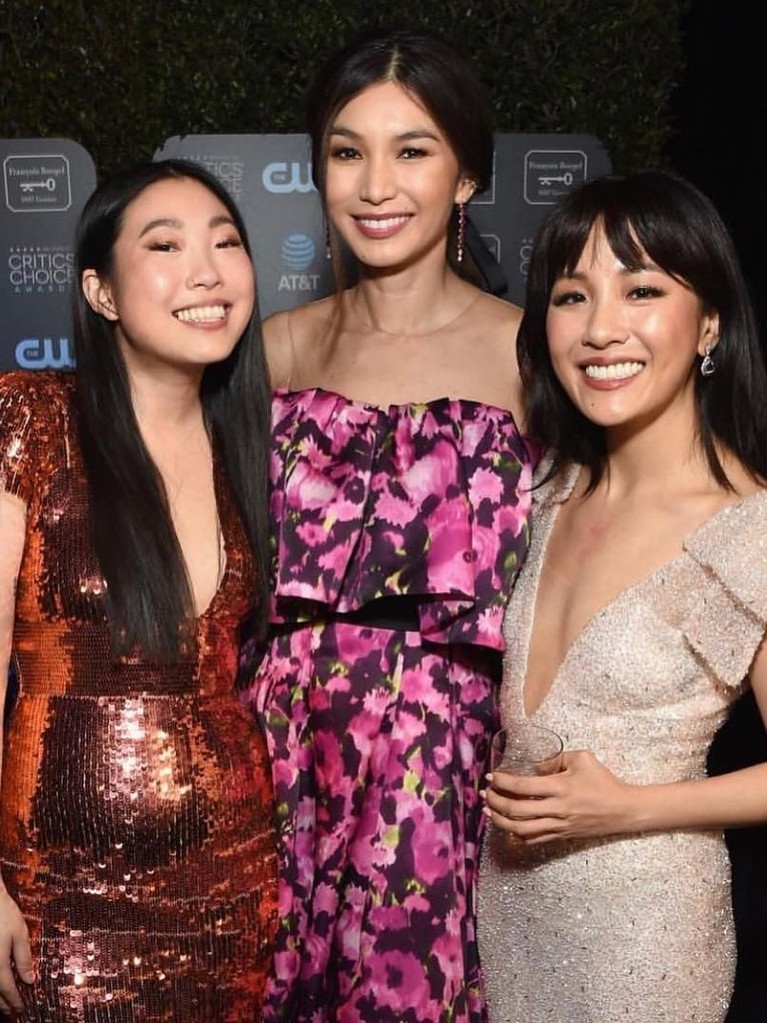 Enam gaya selebriti Hollywood saat menghadiri ajang Critics' Awards 2019.