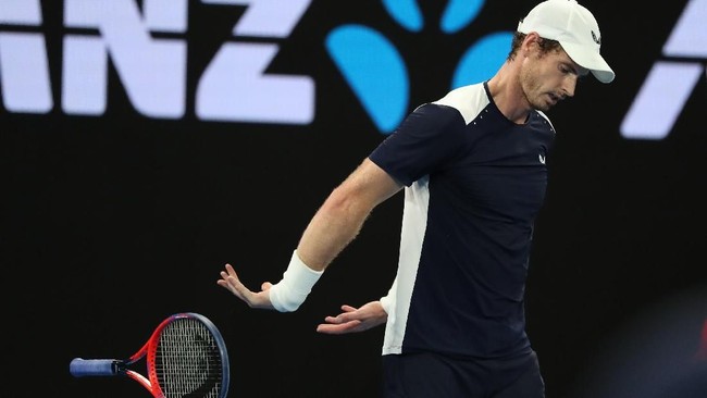 Andy Murray kalah dari Roberto Bautista 4-6, 4-6, 7-6, 7-6, dan 2-6 di babak pertama Australia Terbuka 2019 di Melbourne Park, Senin (14/1).