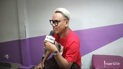 Liburan ke Amerika, Gaya Pakaian Uya Kuya Dipuji