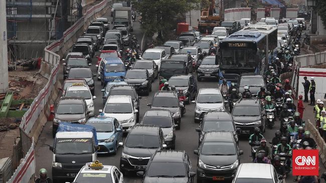 Kenaikan Pajak Balik Nama Diklaim untuk Kurangi Macet Jakarta