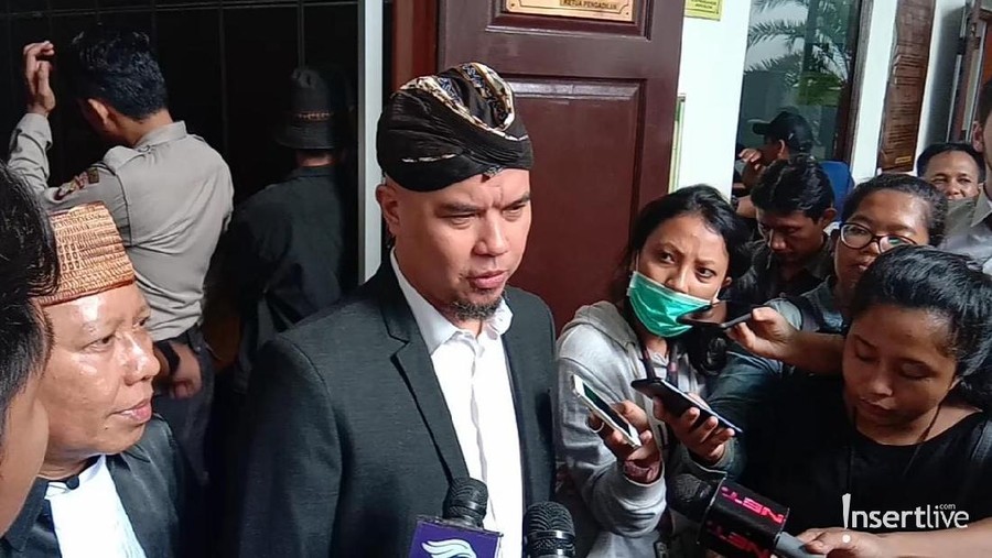 Hari ini, Rabu (6/2), Ahmad Dhani akan dipindahkan ke sel Surabaya karena dua kasus hukum yang tengah dijalaninya. 