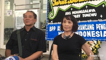 img-title Kakak Ungkap Kronologi Meninggalnya Robby Tumewu