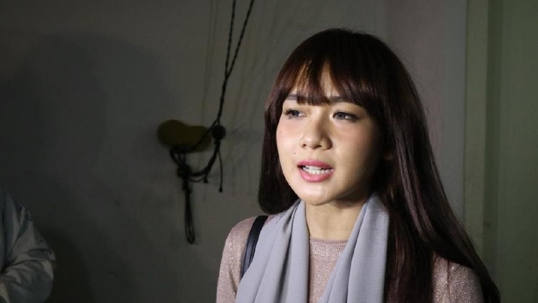 7 Artis Indonesia yang Pernah Alami Pelecehan Seksual Beberapa artis Indonesia juga pernah mengalami pelecehan seksual.