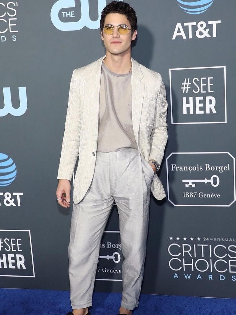 Enam gaya selebriti Hollywood saat menghadiri ajang Critics' Awards 2019.