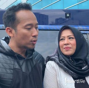 Suka Duka Denny Cagur & Istri  Lalui 13 Tahun Pernikahan