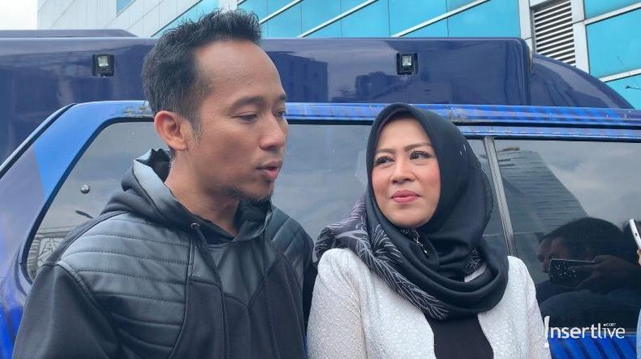 Denny Cagur dan sang istri, Santi, mengungkap suka dukanya melalui 13 tahun pernikahan.
