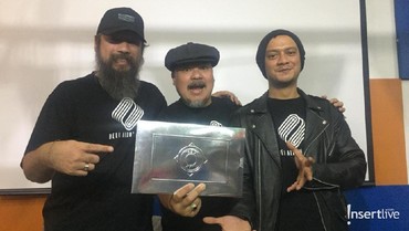 Lirik Lagu Separuh Nafas - NTRL