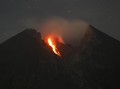 Gunung Merapi Luncurkan Awan Panas 1.500 Meter