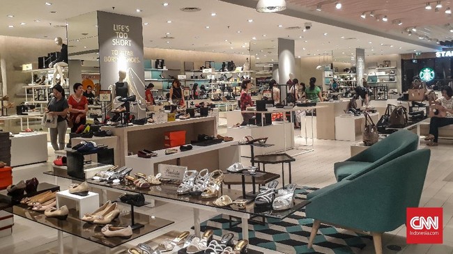 PT Central Retail Indonesia terpaksa menutup toko ritel Central Neo Soho. Penutupan dilakukan efektif dilakukan mulai 18 Februari 2019.