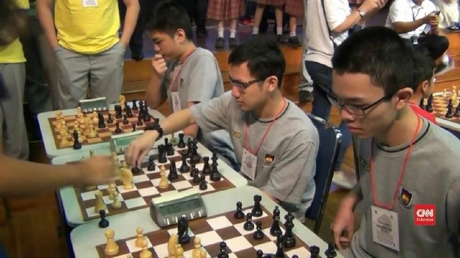 Akun pemain catur Indonesia Dadang Subur alias Dewa_Kipas populer di Twitter usai kalahkan gamer catur online di Chess.com, Gothham Chess.