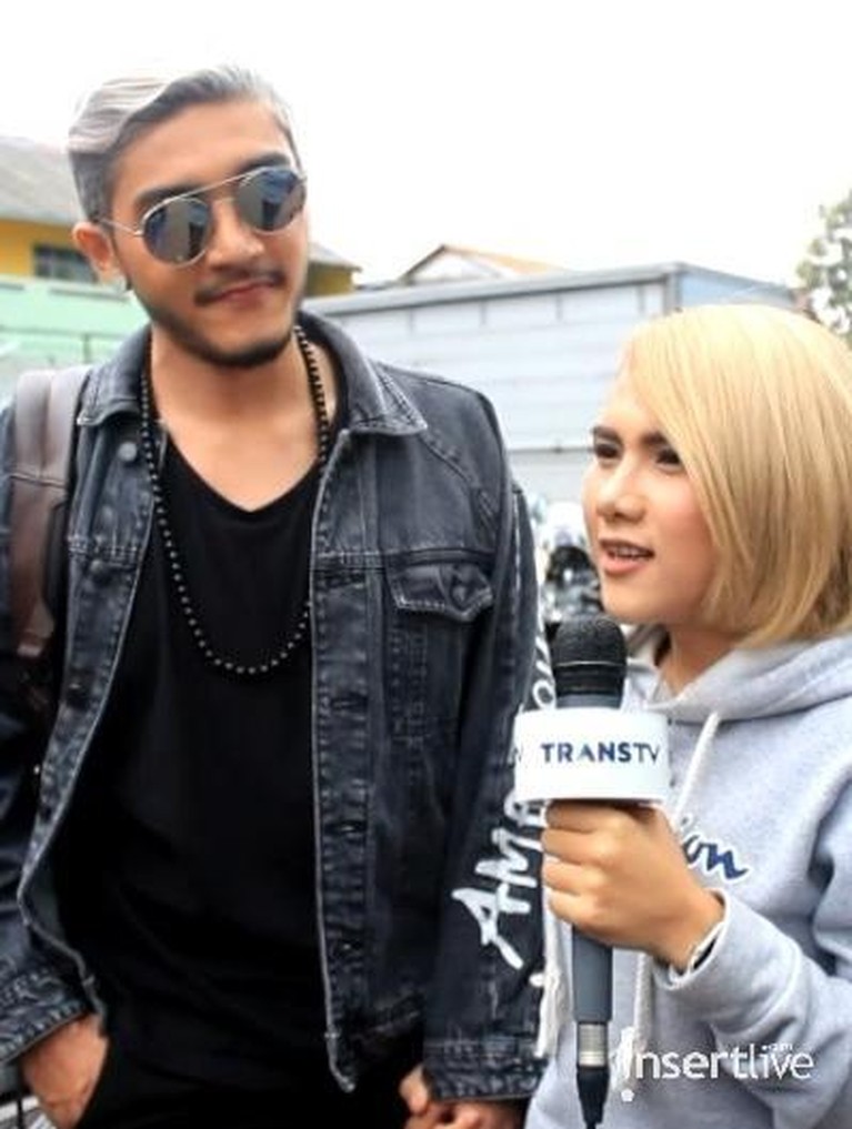 Setelah menjanda, Evelyn dikabarkan tengah menjalin hubungan spesial dengan Isa Khan. Berikut enam potret kebersamaan mereka.