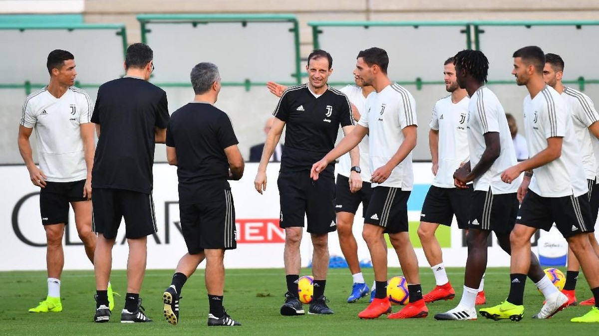 FOTO: Menanti Aksi Ronaldo Jelang Juventus vs AC Milan
