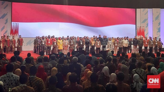 Presiden Joko Widodo mengklaim tunjangan pensiun dari pemerintah bagi purnatugas Aparatur Sipil Negara lebih dari cukup untuk menutupi kebutuhan di hari tua.