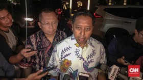 KPK Terbangkan 6 Orang ke Jakarta Usai OTT Romi di Jatim