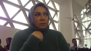 img-title Gemar Tulis Cerita Horor, Melly Goeslaw Jajal Jadi Produser