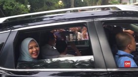 VIDEO: Jelang Debat Capres, Sandiaga Tiba di Rumah Prabowo