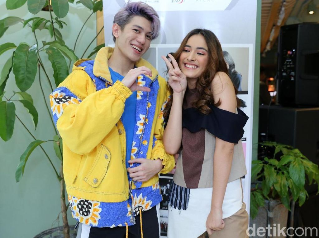 Mawar De Jongh, di Film Sama Iqbaal di Musik Bareng Julian Jacob Mawar De Jongh, di Film Sama Iqbaal di Musik Bareng Julian Jacob