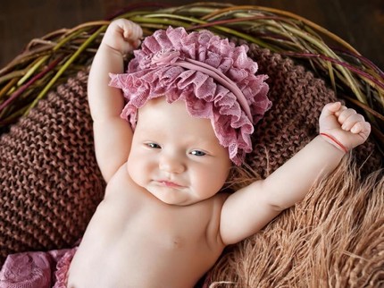Arti Nama Anjani & 30 Rangkaian Nama Cantik untuk Bayi Perempuan