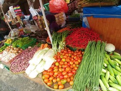 Harga Pangan Usai Lebaran Masih Tinggi, Ini Penyebabnya