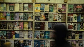 FOTO: Pemandangan Pasar Buku Kairo