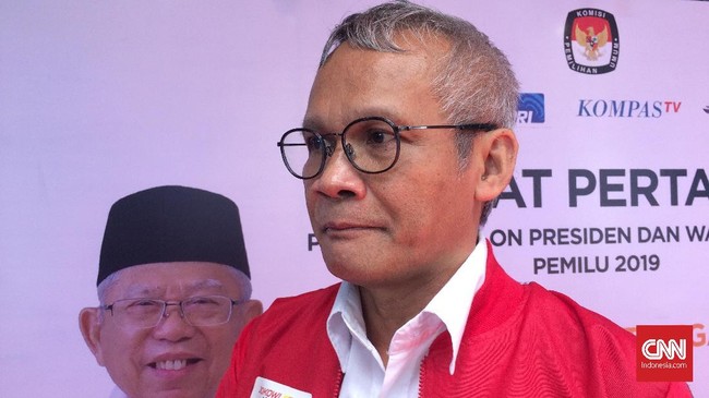 PDIP menyebut uang Hashim Djojohadikusumo untuk mendanai pencalonan Jokowi di Pilkada DKI Jakarta 2012 berasal dari teman-temannya, bukan dari kantong pribadi.