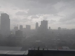 Jakarta Diguyur Hujan Deras, Ini Titik-titik yang Tergenang Banjir