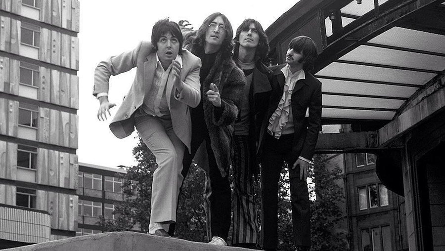 Yesterday - The Beatles Berikut Insertlive sajikan lima lagu Hollywood yang ditulis dalam waktu singkat. Penasaran ada siapa saja?