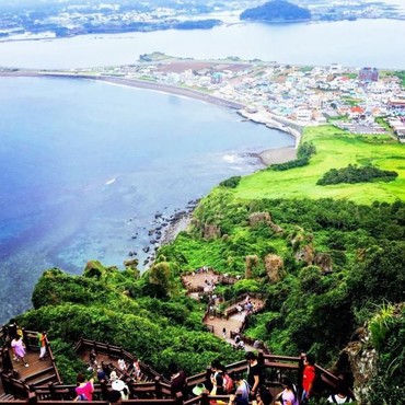 Pelayanan Buruk dan Mahalnya Biaya Masuk, Pulau Jeju Kehilangan Pengunjung