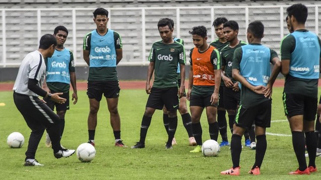 Indra Sjafri menyatakan Timnas Indonesia U-22 masih memiliki banyak kekurangan karena mereka bukanlah tim dengan level tinggi seperti timnas Jerman.