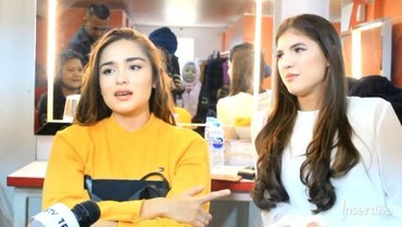 img-title Yasmine Wildblood & Mikaila Patritz Ingin Hamil Barengan