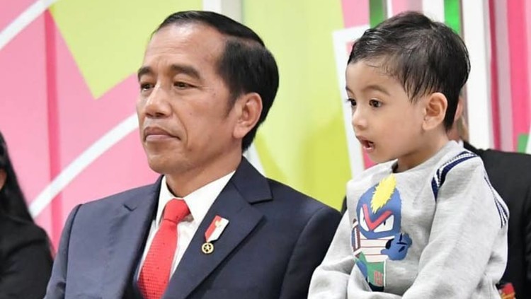 Namanya juga anak-anak ya, Bun. Ocehan dan ekspresinya polos banget. Kayak Jan Ethes nih!