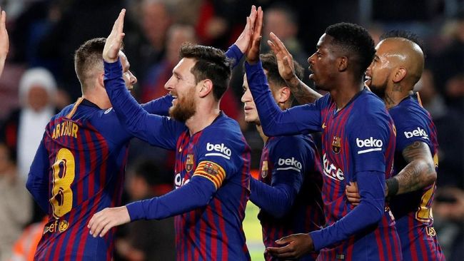 Barcelona Terancam Didiskualifikasi, Valverde Tetap Tenang Pelatih Ernesto Valverde yakin Barcelona tidak akan didiskualifikasi dari ajang Copa del Rey menyusul tudingan menurunkan pemain tidak sah.