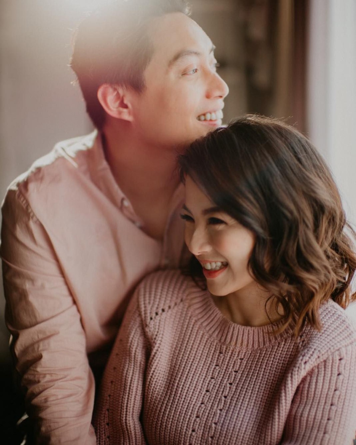 Edric Tjandra resmi menikahi kekasihnya&comma; Venny Chandra&comma; hari ini&comma; Jumat &lpar;18&sol;1&rpar; di Pulau Dewata&comma; Bali&period; Berikut ini tujuh potret kemesraan Edric dan Venny&period;