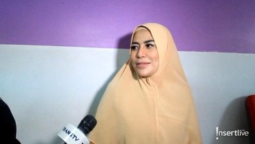 Cinta Penelope Tak Tutup Kemungkinan Serius dengan Vicky Prasetyo