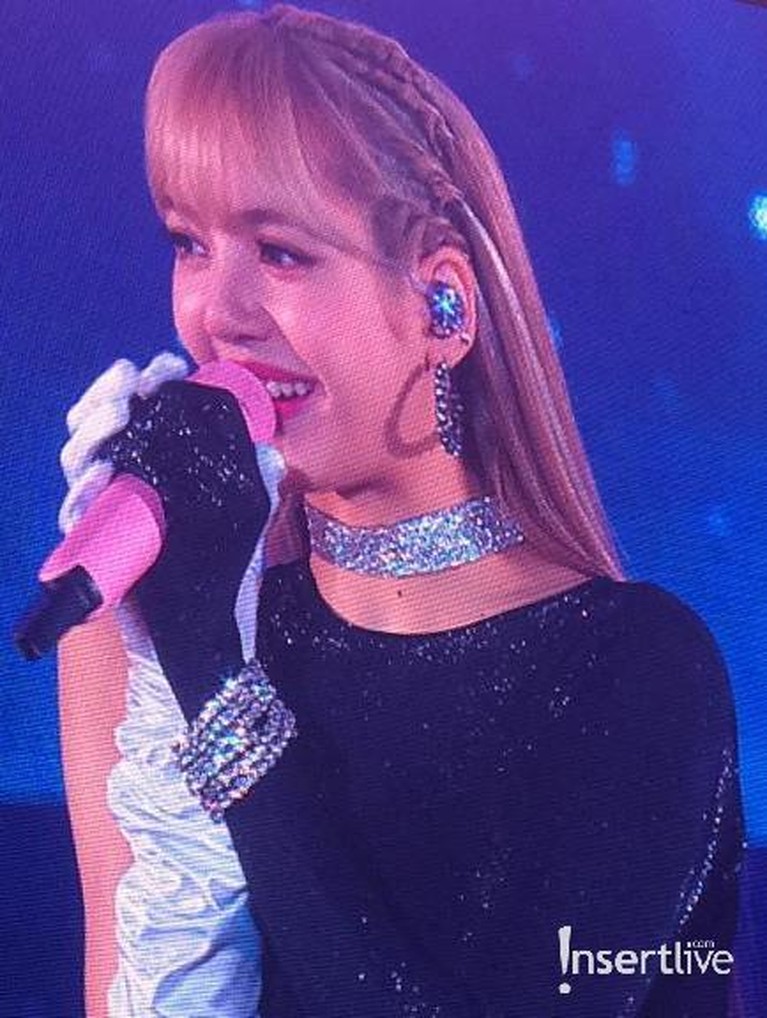 7 Fakta Konser BLACKPINK Hari Pertama di Jakarta Berikut Insertlive sajikan beberapa fakta dari konser BLACKPINK hari pertama di Jakarta bertajuk 2019 World Tour Blackpink In Your Area.