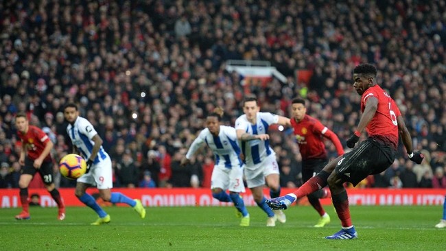 Manchester United berpeluang menambah torehan kemenangan menjadi tujuh laga beruntun setelah mengungguli Brighton & Hove Albion 2-0 pada laga babak pertama.