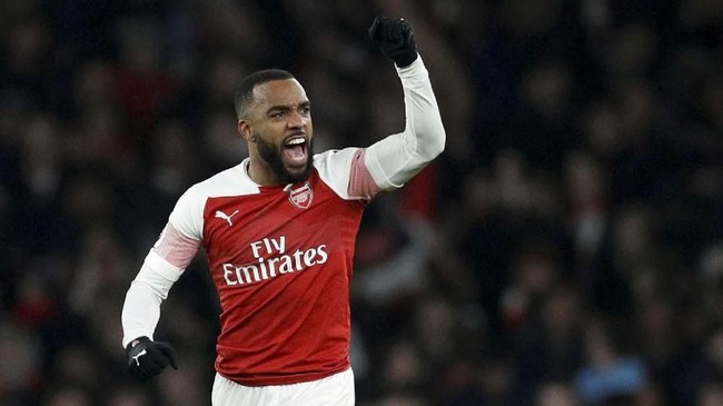 Gol semata wayang Arsenal tercipta melalui sepakan dari titik tendangan bebas Alexandre Lacazette pada menit ke-36.