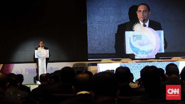 Edy Rahmayadi berharap PSMS Medan bisa berprestasi di Liga 2 Indonesia. Prestasi tersebut menurutnya bisa diraih dengan pengelolaan yang profesional.