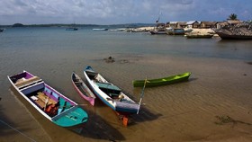 Kemolekan Pantai Tablolong Dirusak Kondisi Fasilitasnya