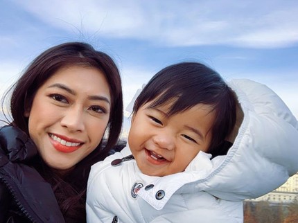 Bikin Gemas, 7 Potret Baby Gaia dan Bunda Aliya Rajasa