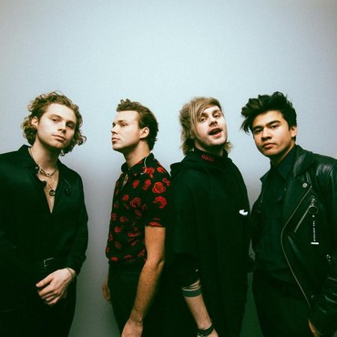 Lirik Lagu 2011 - 5 Seconds of Summer