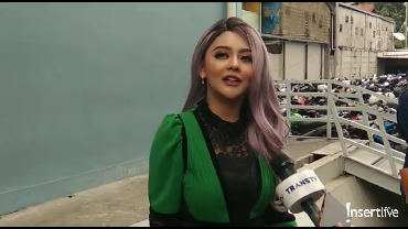 img-title Dianggap Efisien, Jenita Janet Punya Seribu Wig
