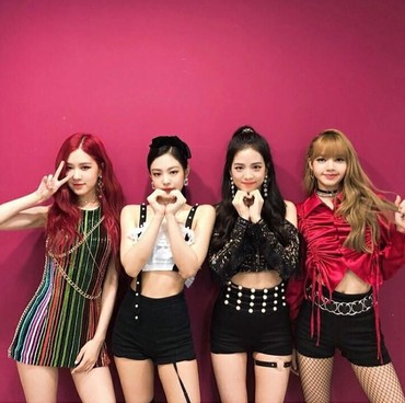 7 Fakta Konser BLACKPINK Hari Pertama di Jakarta